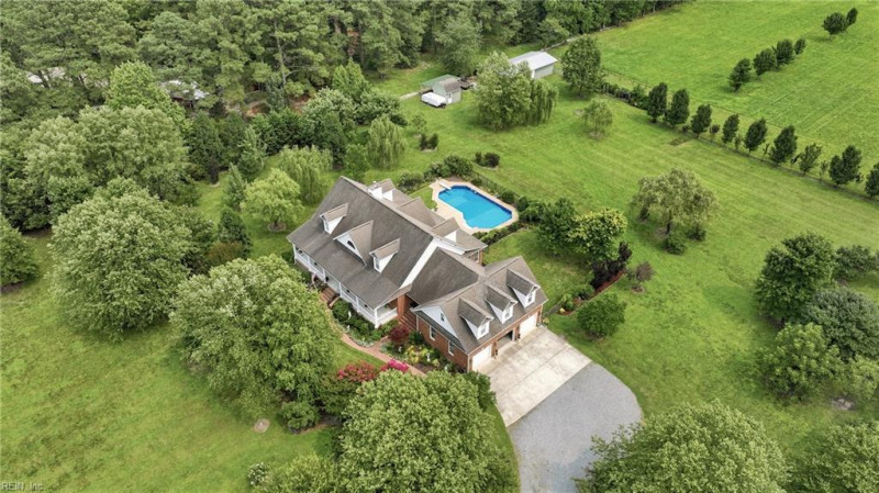 Photo 11 of 50 residential for sale in Chesapeake virginia