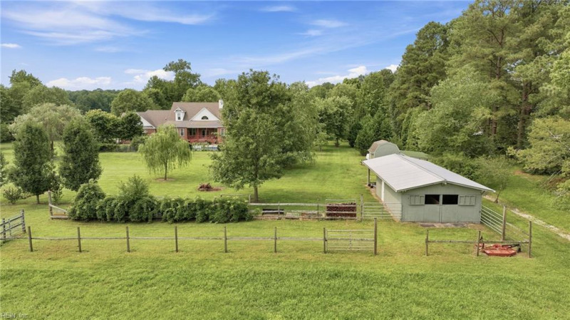 Photo 13 of 50 residential for sale in Chesapeake virginia