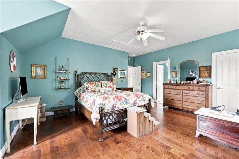 Photo 37 of 50 residential for sale in Chesapeake virginia