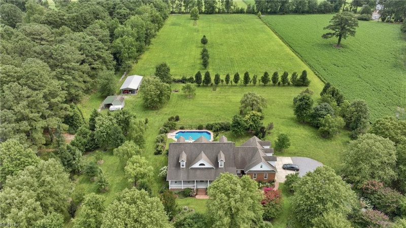 Photo 4 of 50 residential for sale in Chesapeake virginia