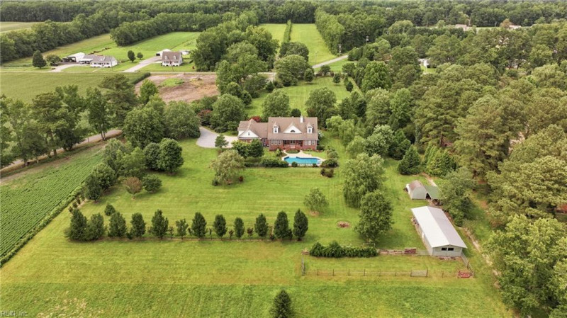 Photo 7 of 50 residential for sale in Chesapeake virginia