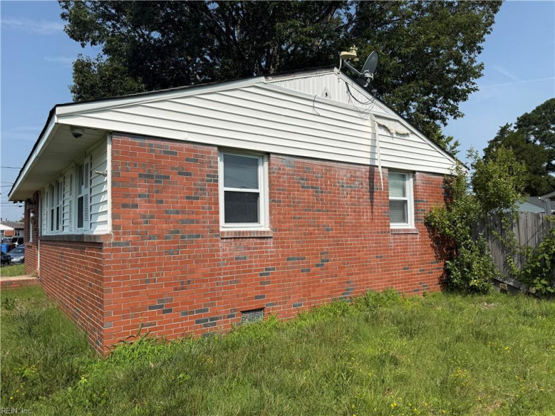 Photo 23 of 29 residential for sale in Chesapeake virginia Photo 23 of 29 residential for sale in Chesapeake virginia