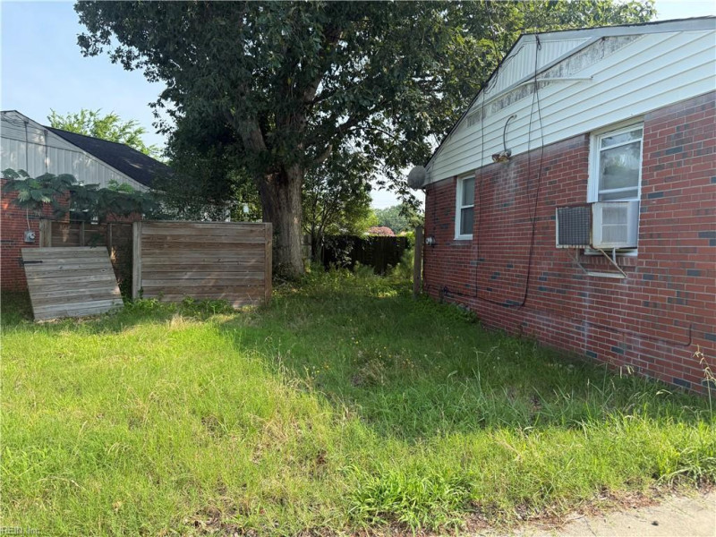 Photo 25 of 29 residential for sale in Chesapeake virginia Photo 25 of 29 residential for sale in Chesapeake virginia