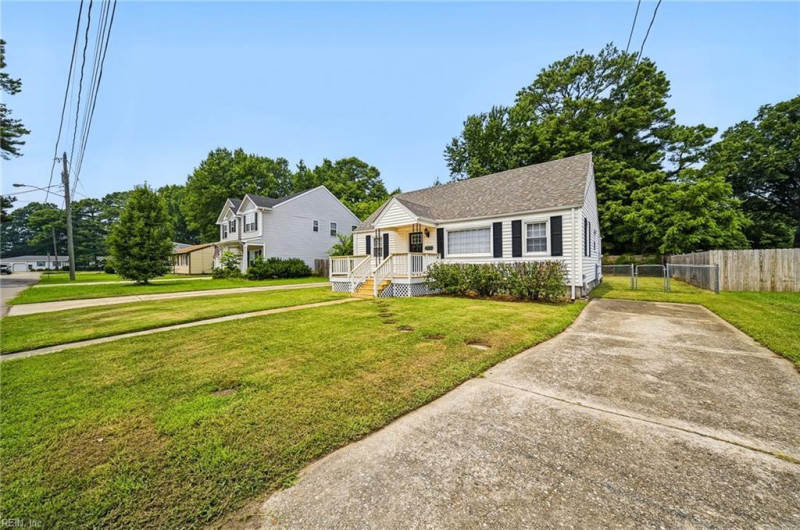 Photo 4 of 42 residential for sale in Norfolk virginia Photo 4 of 42 residential for sale in Norfolk virginia