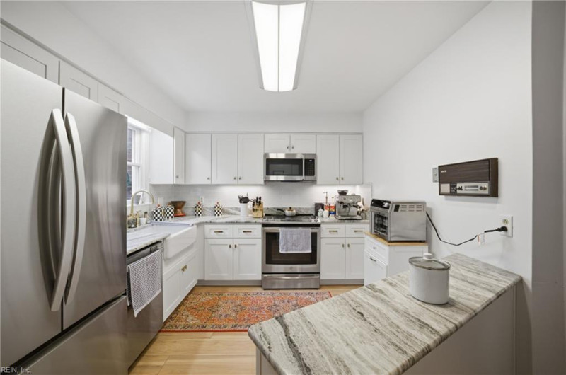 Photo 13 of 34 residential for sale in Portsmouth virginia