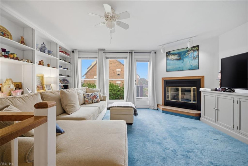 Photo 20 of 34 residential for sale in Portsmouth virginia
