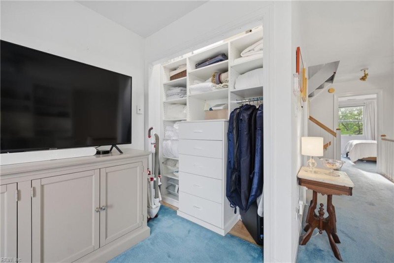 Photo 21 of 34 residential for sale in Portsmouth virginia