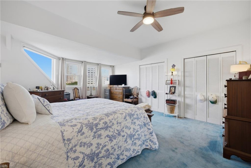 Photo 24 of 34 residential for sale in Portsmouth virginia