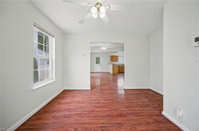 Photo 11 of 39 residential for sale in Norfolk virginia