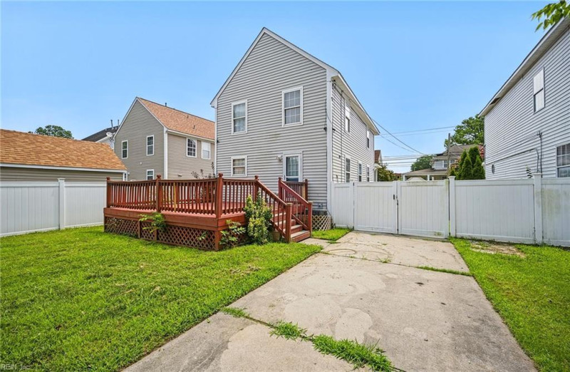 Photo 34 of 39 residential for sale in Norfolk virginia