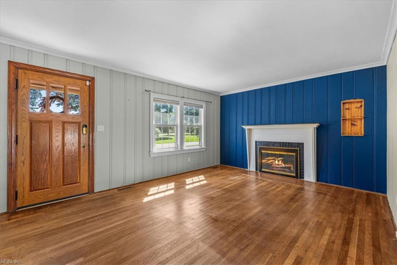 Photo 32 of 91 residential for sale in Hampton virginia