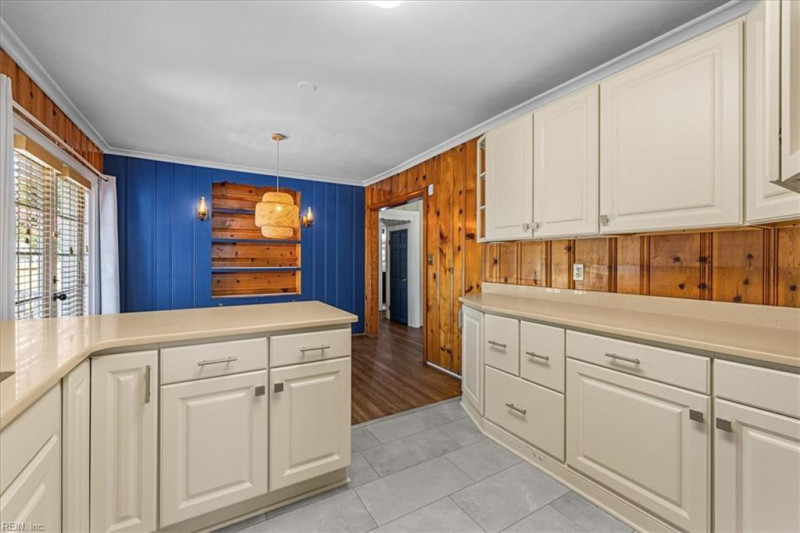 Photo 44 of 91 residential for sale in Hampton virginia