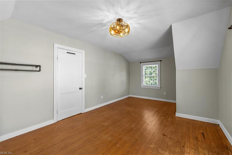 Photo 5 of 91 residential for sale in Hampton virginia