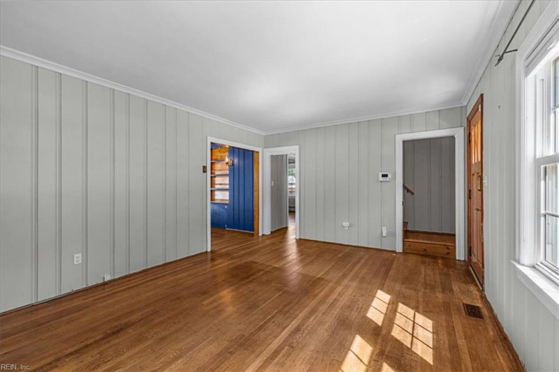 Photo 52 of 91 residential for sale in Hampton virginia