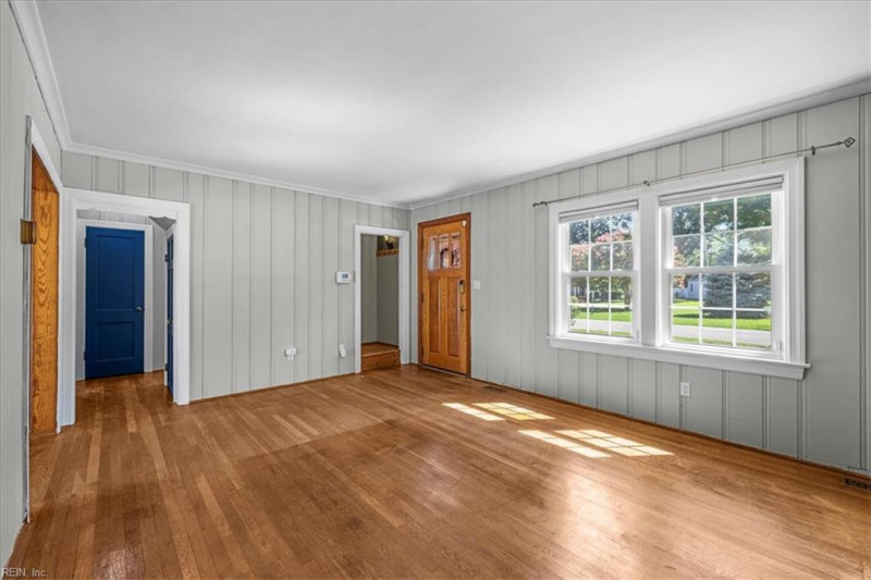 Photo 53 of 91 residential for sale in Hampton virginia
