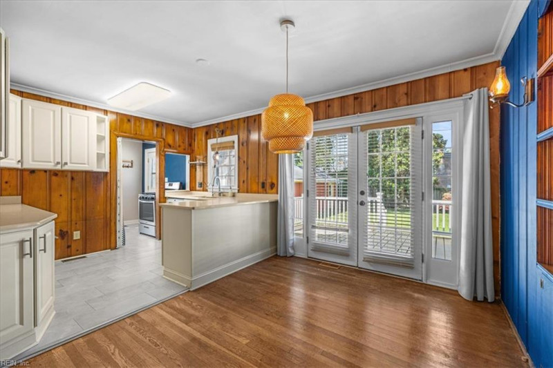 Photo 54 of 91 residential for sale in Hampton virginia