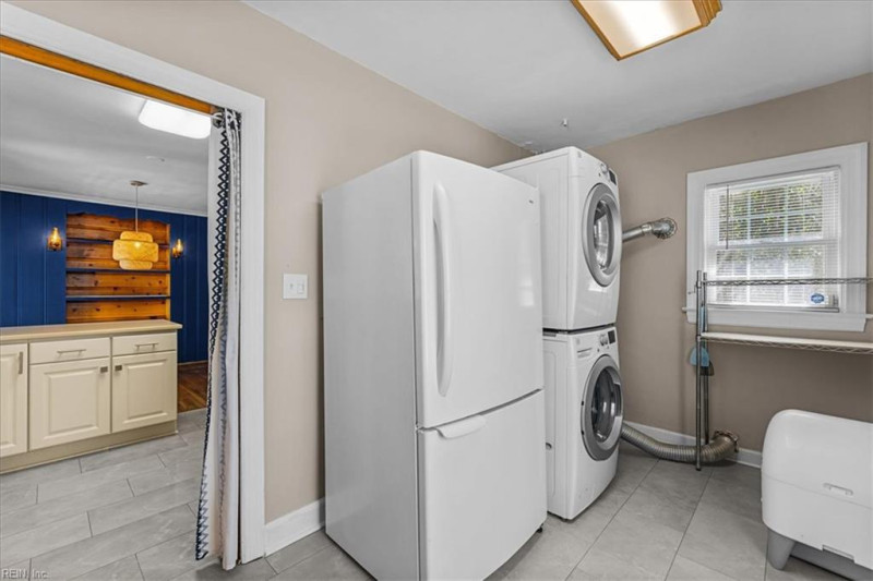 Photo 65 of 91 residential for sale in Hampton virginia