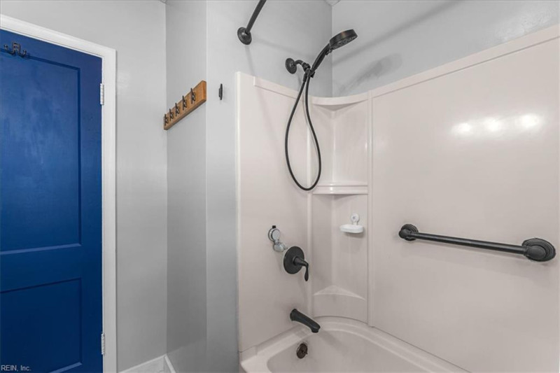 Photo 70 of 91 residential for sale in Hampton virginia