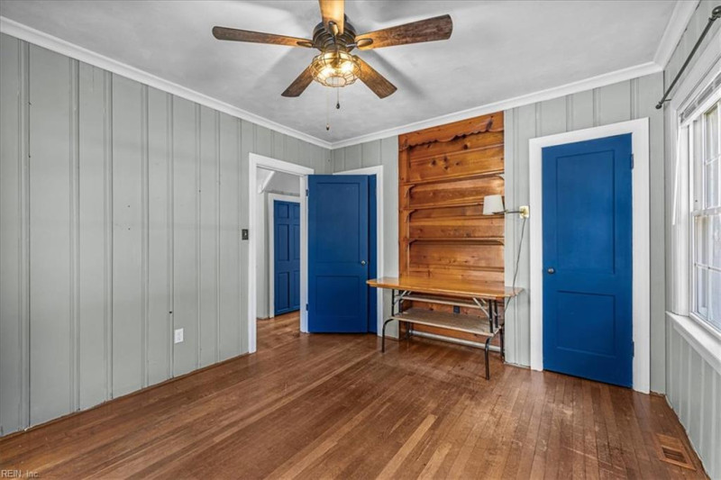Photo 73 of 91 residential for sale in Hampton virginia