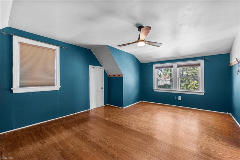 Photo 78 of 91 residential for sale in Hampton virginia