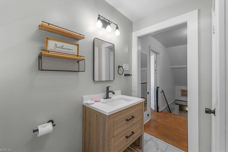 Photo 84 of 91 residential for sale in Hampton virginia