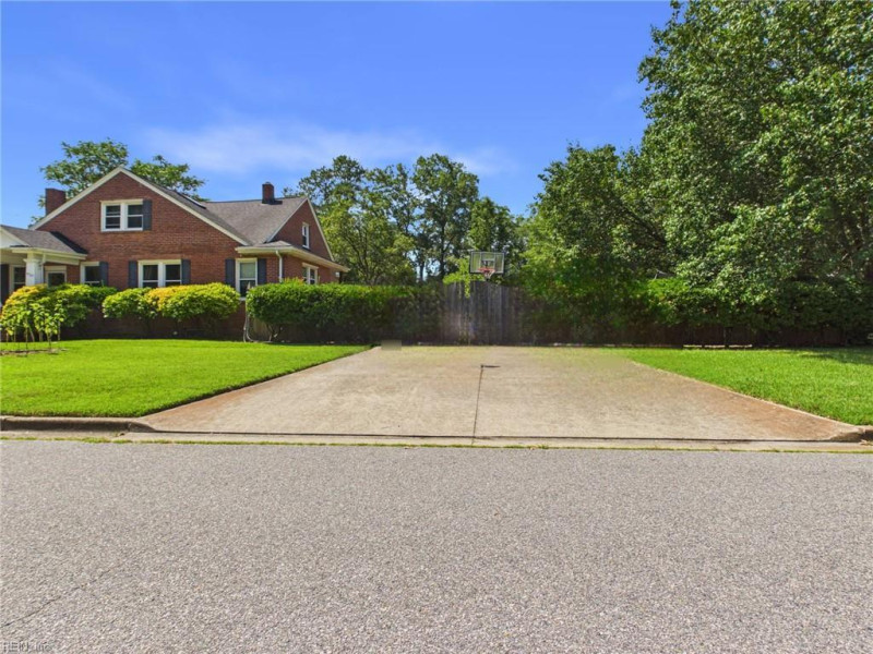Photo 4 of 48 residential for sale in Portsmouth virginia Photo 4 of 48 residential for sale in Portsmouth virginia