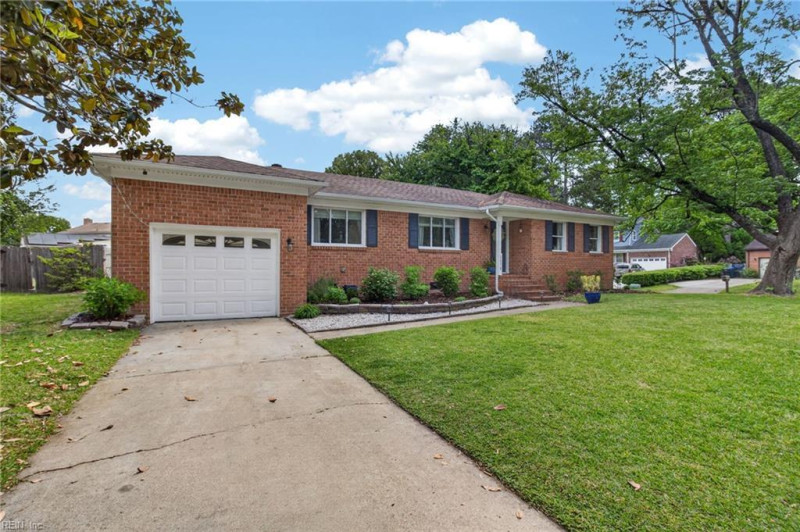 Photo 3 of 38 residential for sale in Virginia Beach virginia Photo 3 of 38 residential for sale in Virginia Beach virginia
