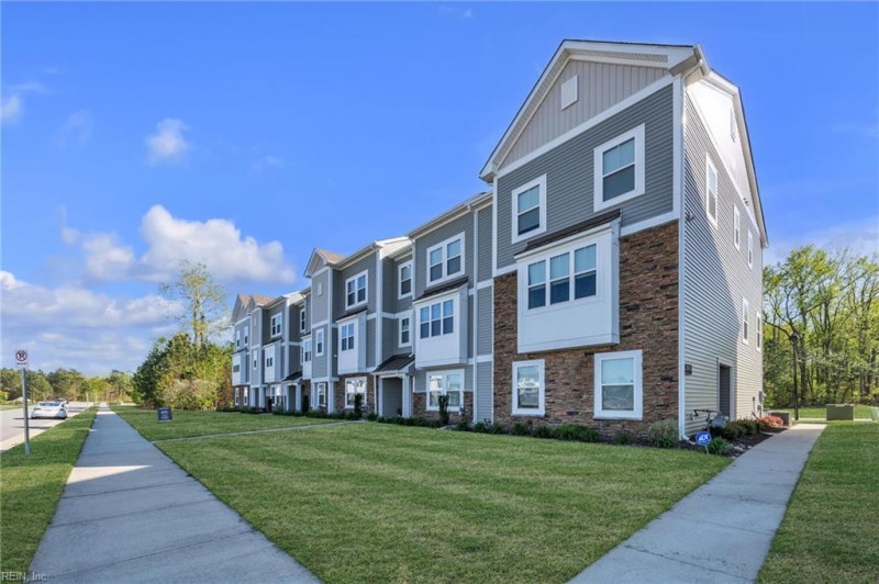 Photo 3 of 41 residential for sale in Suffolk virginia Photo 3 of 41 residential for sale in Suffolk virginia