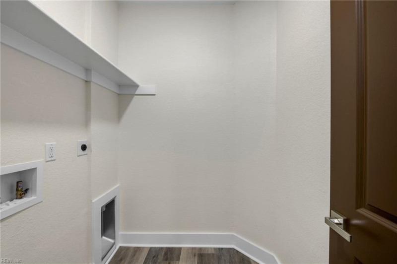 Photo 10 of 49 residential for sale in Suffolk virginia