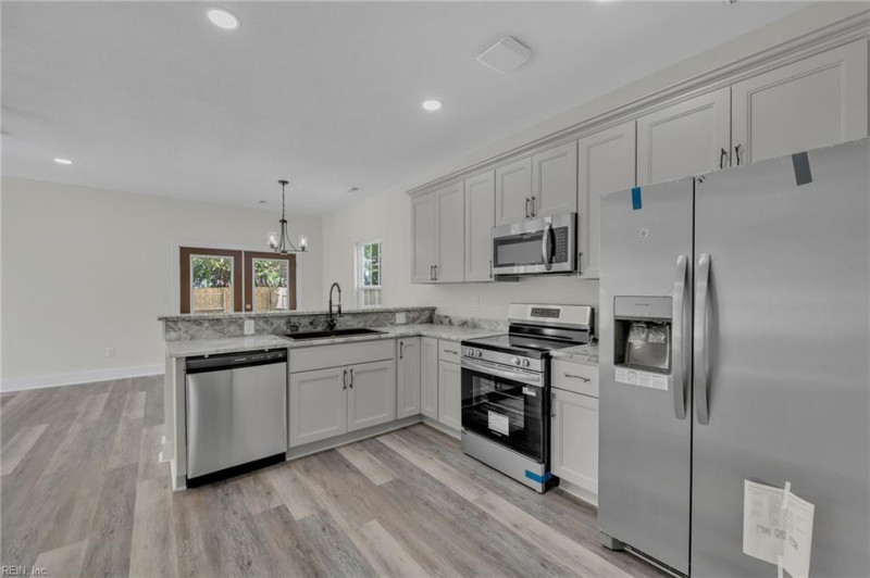 Photo 13 of 49 residential for sale in Suffolk virginia