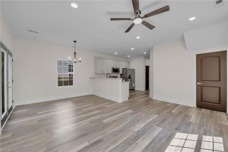 Photo 18 of 49 residential for sale in Suffolk virginia