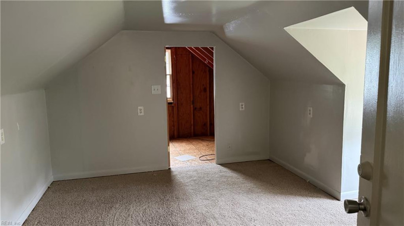 Photo 16 of 27 residential for sale in Portsmouth virginia