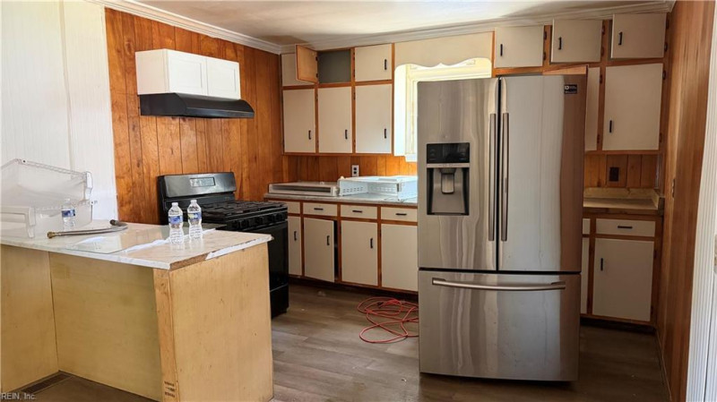 Photo 3 of 27 residential for sale in Portsmouth virginia