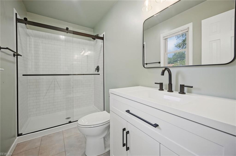 Photo 33 of 39 residential for sale in Chesapeake virginia