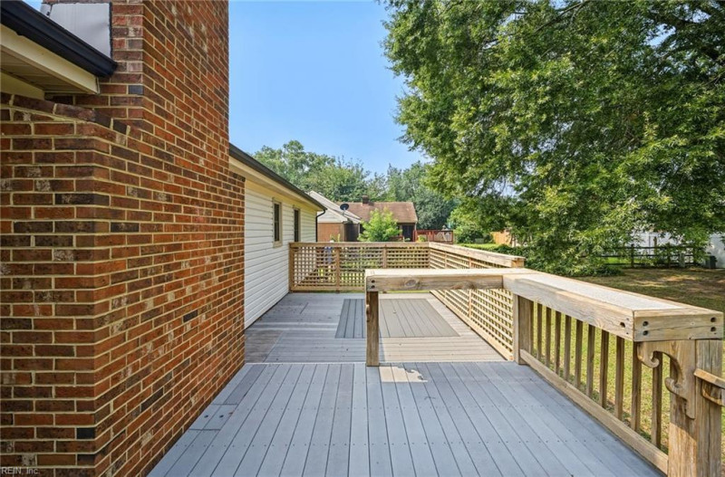 Photo 36 of 39 residential for sale in Chesapeake virginia