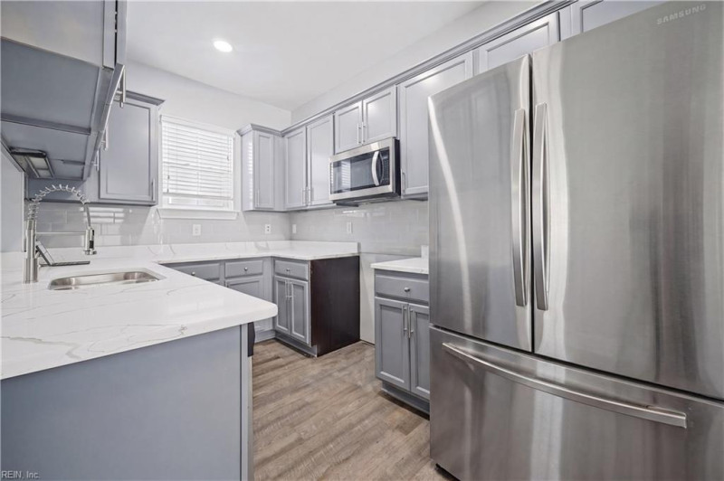 Photo 12 of 26 residential for sale in Norfolk virginia