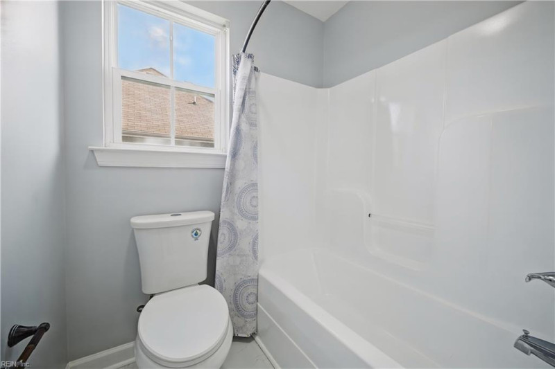 Photo 19 of 26 residential for sale in Norfolk virginia