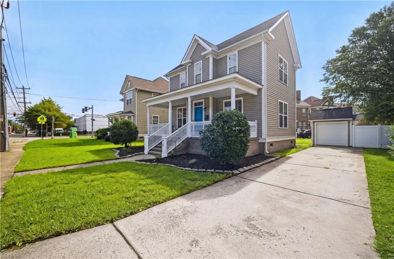 Photo 3 of 26 residential for sale in Norfolk virginia