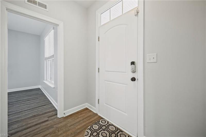 Photo 4 of 26 residential for sale in Norfolk virginia