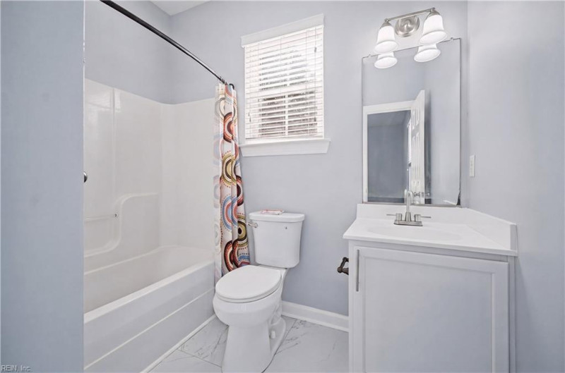 Photo 7 of 26 residential for sale in Norfolk virginia