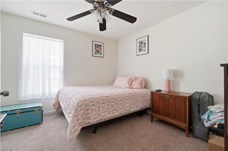 Photo 23 of 36 residential for sale in Chesapeake virginia