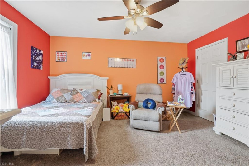Photo 27 of 36 residential for sale in Chesapeake virginia