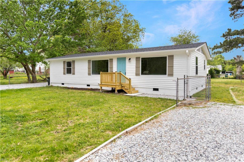 Photo 1 of 40 residential for sale in Poquoson virginia