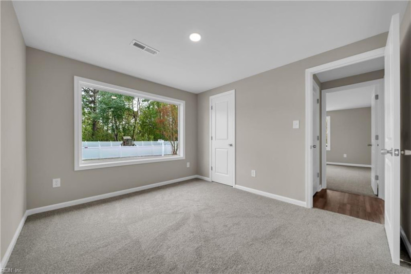 Photo 22 of 40 residential for sale in Poquoson virginia