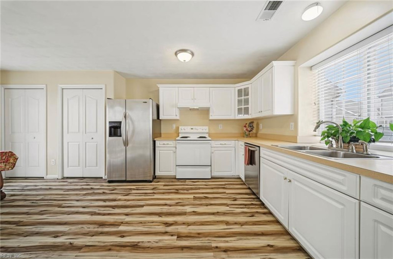 Photo 13 of 40 residential for sale in Virginia Beach virginia Photo 13 of 40 residential for sale in Virginia Beach virginia