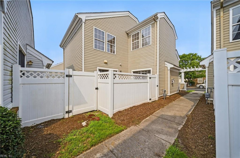 Photo 35 of 40 residential for sale in Virginia Beach virginia Photo 35 of 40 residential for sale in Virginia Beach virginia