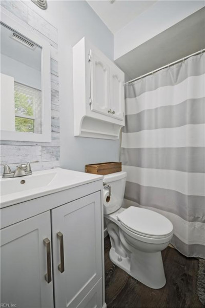 Photo 18 of 38 residential for sale in Chesapeake virginia Photo 18 of 38 residential for sale in Chesapeake virginia