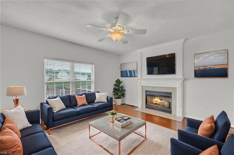 Photo 16 of 31 residential for sale in Chesapeake virginia