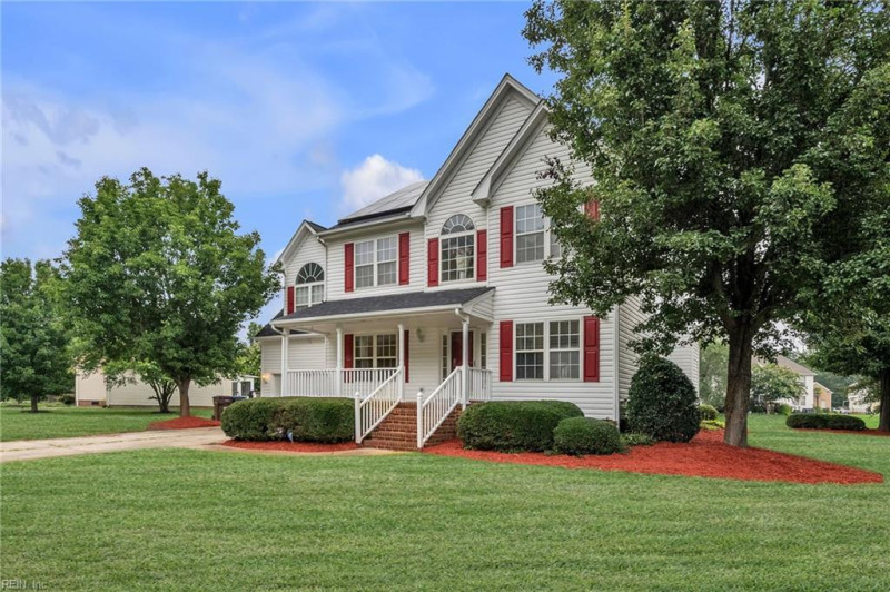 Photo 2 of 31 residential for sale in Chesapeake virginia
