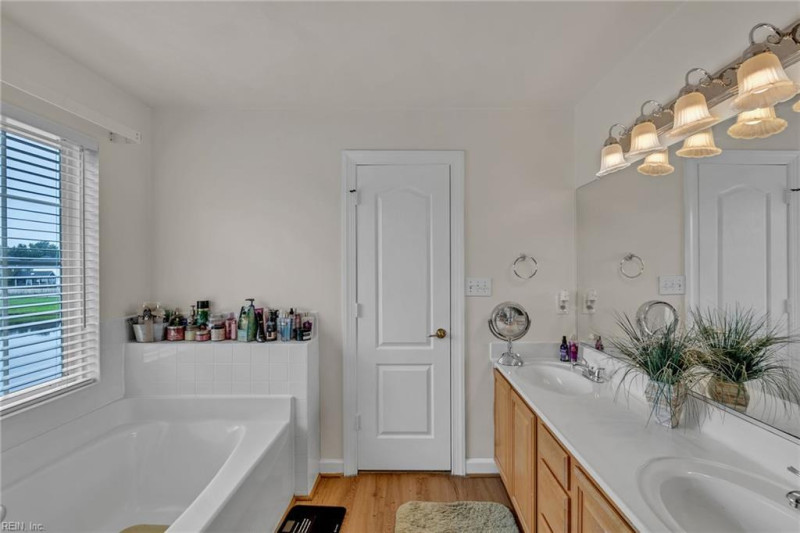 Photo 25 of 31 residential for sale in Chesapeake virginia